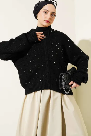 Short Hooded Knitted Cardigan with Pearls - Black