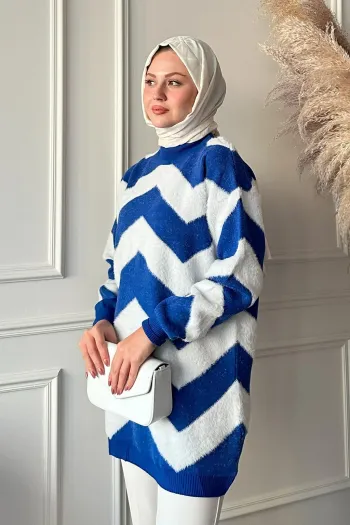 V Patterned Feather Blue Knit Sweater
