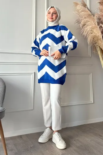V Patterned Feather Blue Knit Sweater