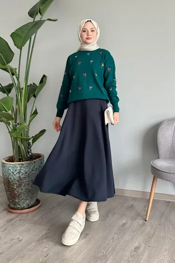 Emerald Green Knit Sweater with Rose Pattern