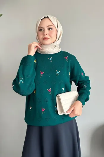 Emerald Green Knit Sweater with Rose Pattern