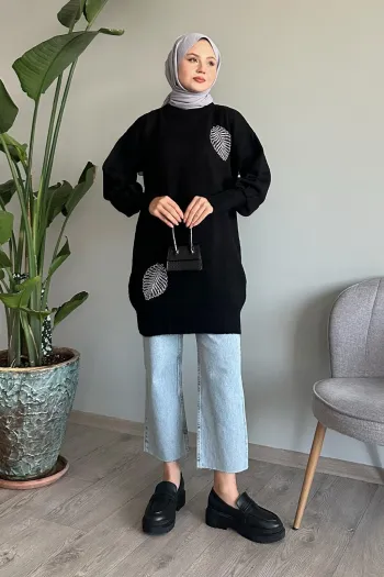 Leaf Pattern Black Knit Sweater