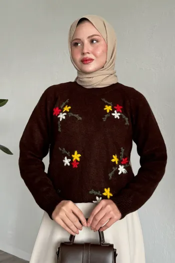 Embroidered Floral Soft Sweater in Dark Brown