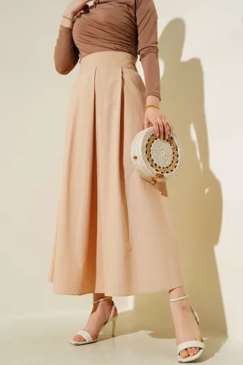 Wide Pleated Pocket Skirt Camel