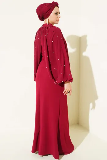 فستان سهرة بورجوندي مع كيب