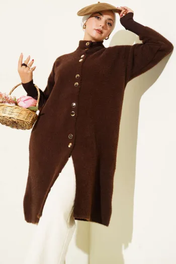 كارديجان بني محبوك بأزرار معدنية