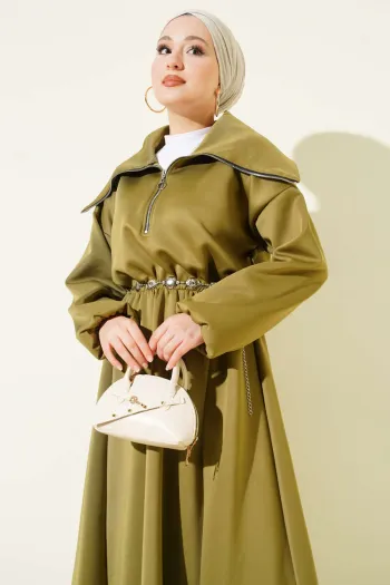 فستان سكوبي نصف ياقة مزود بسحاب باللون الكاكي