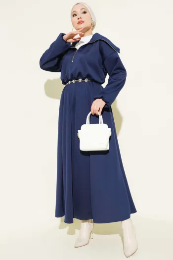 فستان سكوبي بياقة نصفية بسحاب باللون الأزرق navy