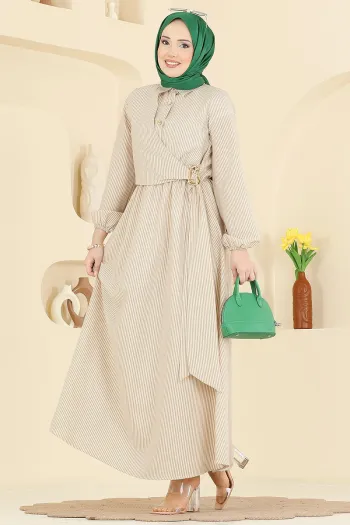 فستان مخطط بتفاصيل حزام