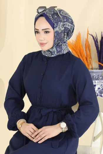 فستان مزود بحزام وأزرار بحرية