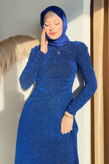 فستان ساكس أزرق لامع مزدوج الصدر مطوي