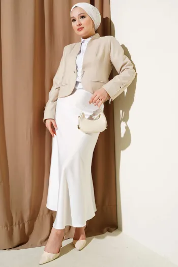 Chain and Hook Pin Short Jacket Beige