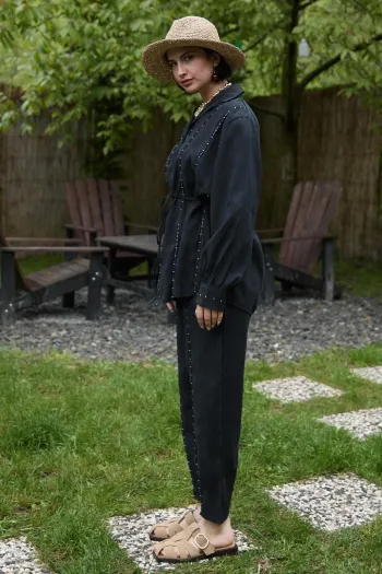Black Two-Piece Suit with Seam Through
