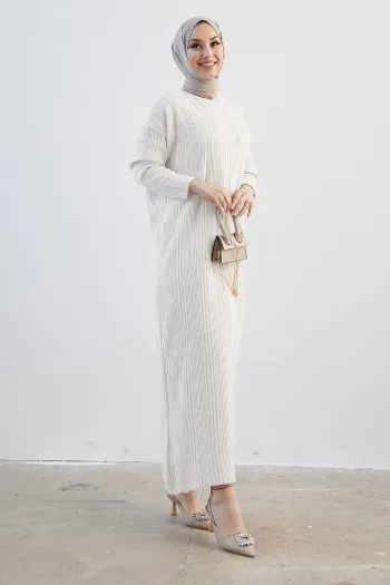 Cream coloured maxi knit dress with turtleneck neck